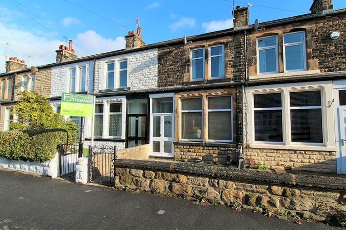 2 Bedroom Terraced House To Rent In Cecil Street, Harrogate, HG1
