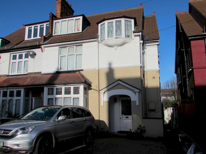Studio To Rent In Belmont Road, Wallington, SM6