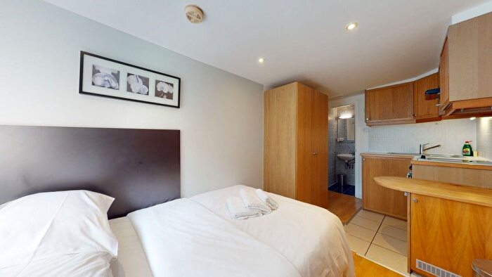 Studio To Rent In Cartwright Gardens, London, WC1H