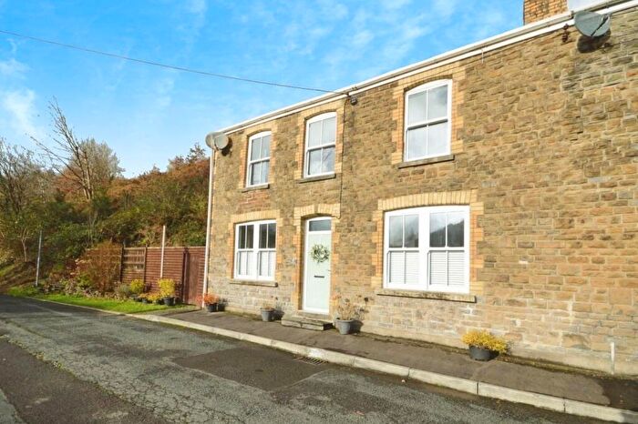 3 Bedroom Semi-Detached House For Sale In Station Road, Pontrhydyfen, SA12