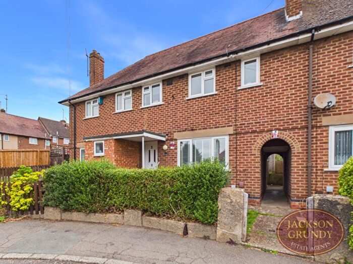 3 Bedroom Terraced House For Sale In Morris Road, Kingsthorpe, NN2