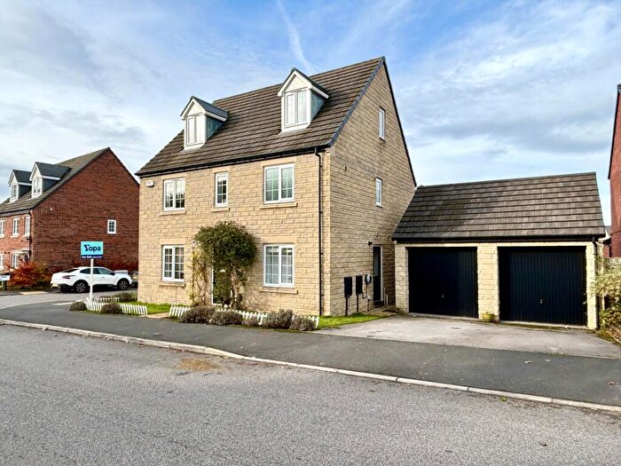 5 Bedroom Detached House For Sale In Moseley Beck Avenue, Leeds, LS16