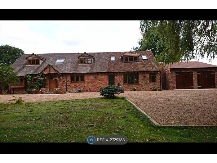 3 Bedroom Semi Detached House To Rent In Honiley Road, Kenilworth, CV8