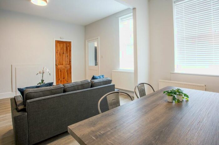 2 Bedroom Terraced House To Rent In Helmsley Road, Newcastle, NE2