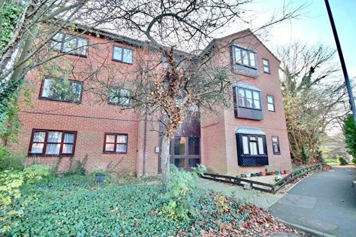 Studio To Rent In Honeywood Close, Portsmouth, PO3