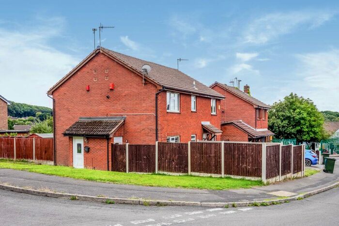 1 Bedroom House To Rent In Brompton Close, Nottingham, NG5