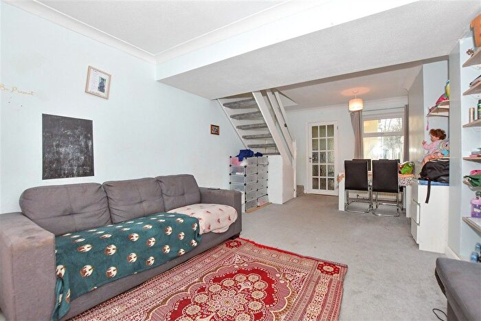 2 Bedroom Terraced House For Sale In New Road, Ditton, Aylesford, Kent, ME20