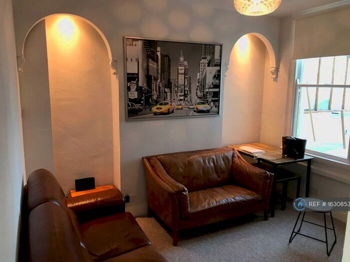 5 Bedroom Terraced House To Rent In Cynthia Road, Bath, BA2