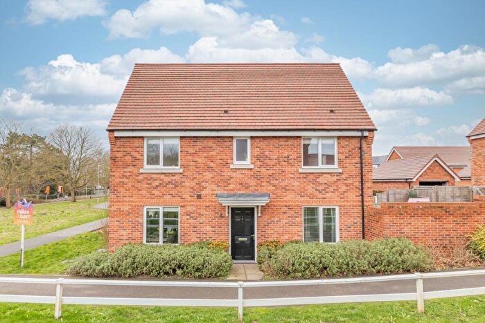 3 Bedroom Semi-Detached House For Sale In Highlanders Avenue, Canterbury, Kent, CT1