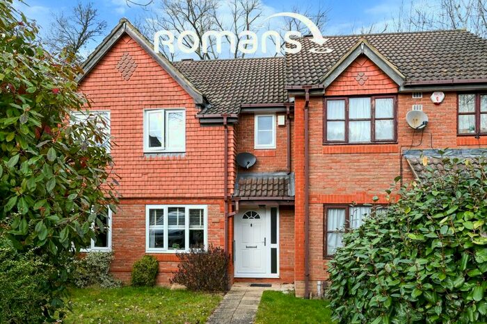 2 Bedroom Terraced House To Rent In Montague Close, Wokingham, RG40
