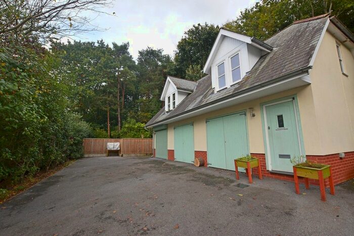 1 Bedroom Detached House To Rent In Topsham Road, Exeter, EX2