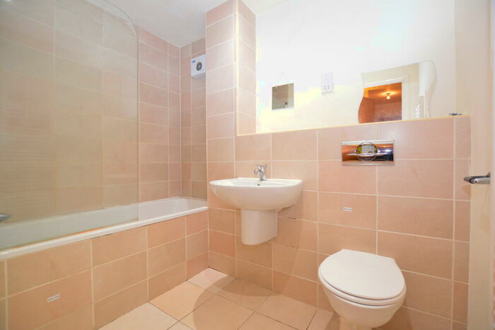 1 Bedroom Apartment To Rent In Queens Gardens, Queens Tower, Park Grange Road, Sheffield, S2