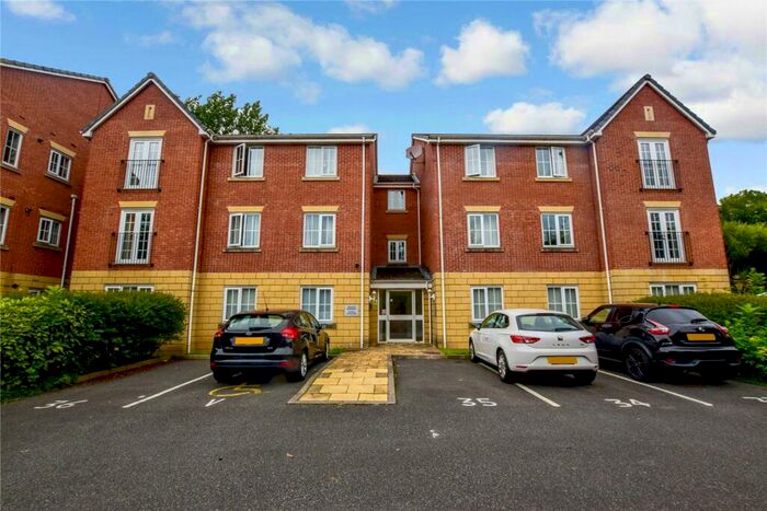 2 Bedroom Flat To Rent In Godolphin Close, Eccles, Manchester, M30