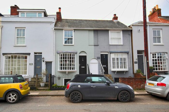 2 Bedroom Terraced House To Rent In Gosport Street, Lymington, Hampshire, SO41
