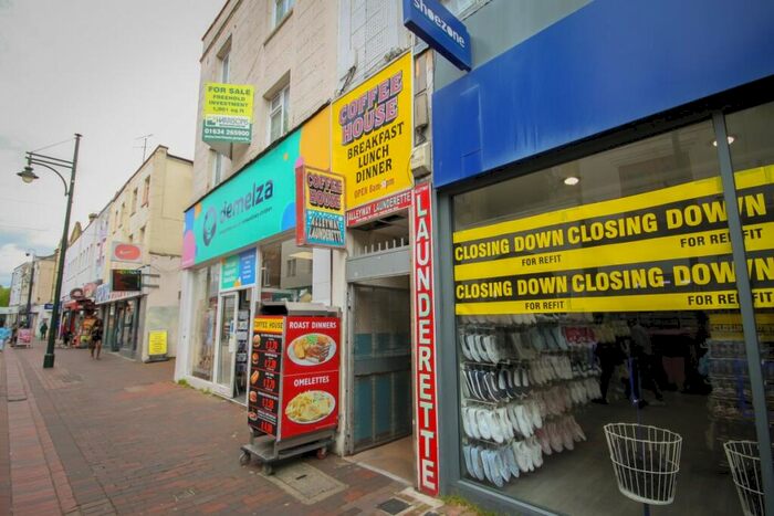 Shop To Rent In High Street, ME4