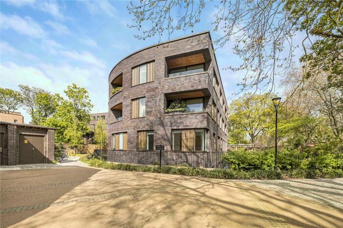 2 Bedroom Apartment To Rent In Prodigal Square, London, E8