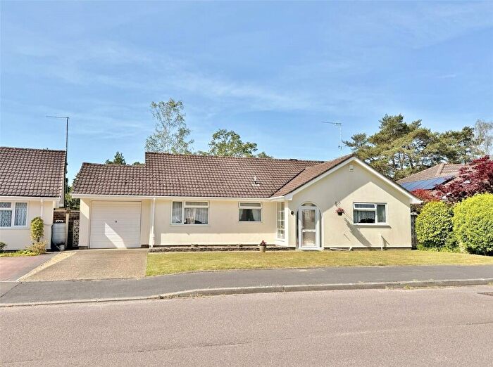 3 Bedroom Bungalow For Sale In The Chase, Verwood, Dorset, BH31