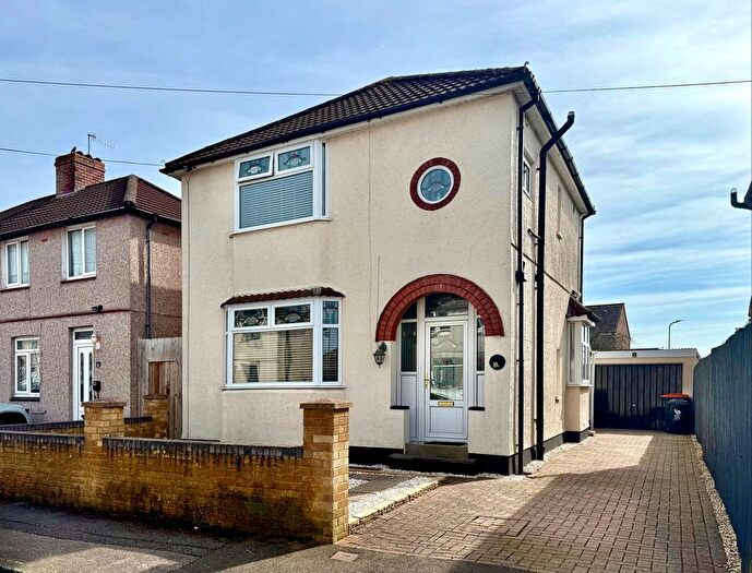 3 Bedroom Detached House For Sale In Greenmeadow Avenue, Newport, NP19