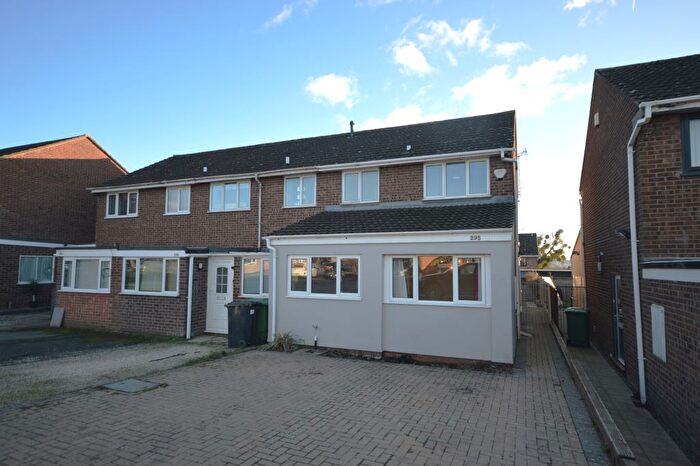 3 Bedroom End Of Terrace House For Sale In Buckfield Road, Leominster, Herefordshire, HR6