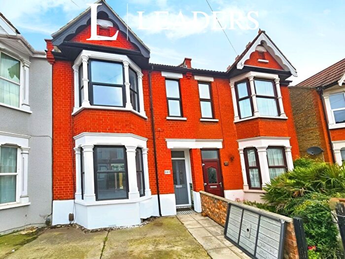4 Bedroom Terraced House To Rent In Bournemouth Park Road, Southend, SS2