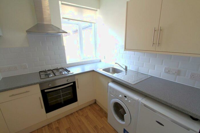 1 Bedroom Apartment To Rent In Butchers Row, Banbury, Oxon, OX16