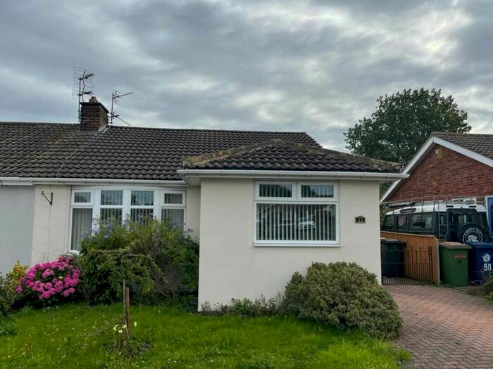 2 Bedroom Semi-Detached Bungalow To Rent In Kenilworth Way, Redcar, TS10