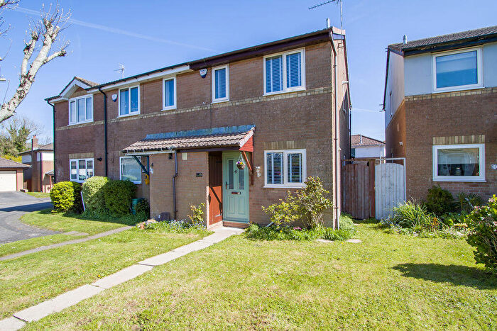 2 Bedroom Semi Detached House To Rent In Churchfields, Barry, CF63