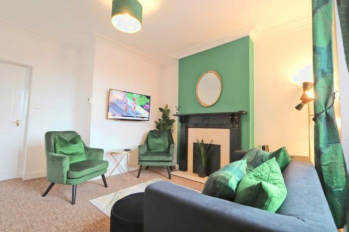 2 Bedroom Flat To Rent In Hotwell Road, Bristol, BS8