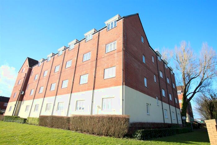 2 Bedroom Flat To Rent In Blaen Bran Close, Pontnewydd, Cwmbran, NP44