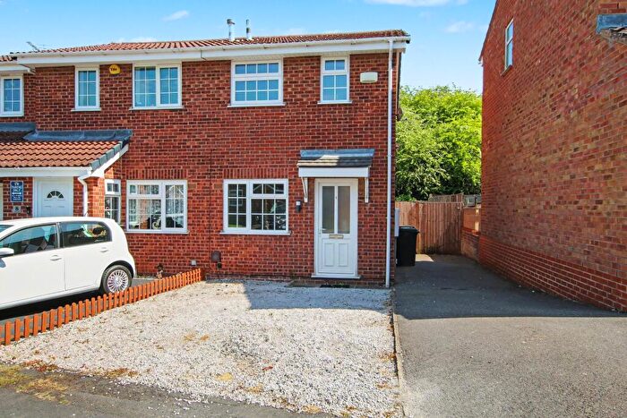 2 Bedroom Semi-Detached House For Sale In Kingfisher Avenue, Woodville, Swadlincote, DE11
