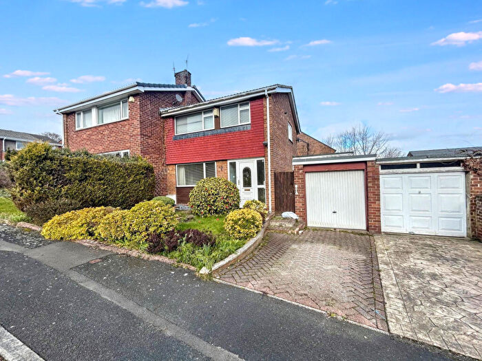 3 Bedroom Semi-Detached House For Sale In Sherburn Park Drive, Rowlands Gill, Newcastle Upon Tyne, Tyne And Wear, NE39