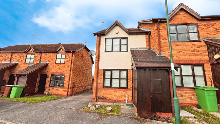 2 Bedroom Semi-Detached House To Rent In Shelby Close, NG7