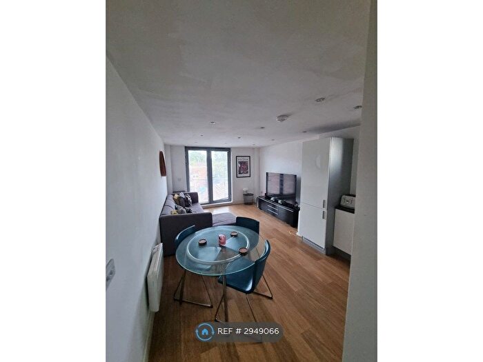 1 Bedroom Flat To Rent In Whytecliffe Rd Sth, Purley, CR8