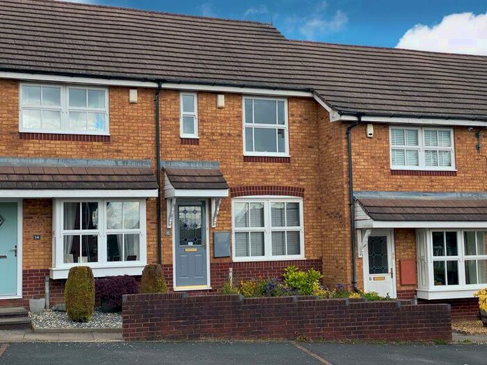 2 Bedroom Town House To Rent In Quenby Drive, Dudley, DY1