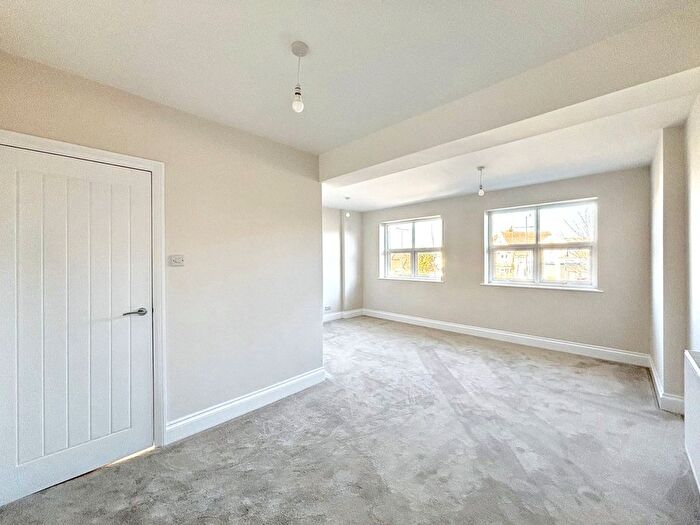 3 Bedroom Maisonette For Sale In Western Road, Bexhill On Sea, TN40