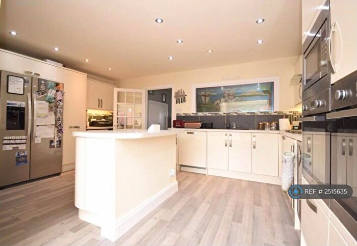 4 Bedroom End Of Terrace House To Rent In Pomfrett Gardens, Bristol, BS14