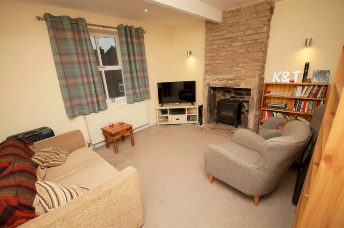 2 Bedroom Cottage To Rent In George Street, Horwich, Bolton, BL6