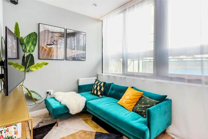 Studio To Rent In Sherborne Court, The Mount, Guildford, GU2