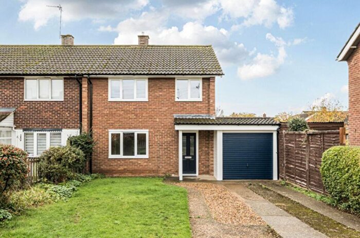 3 Bedroom Semi Detached House To Rent In Queens Crescent, Clapham, Bedford, MK41