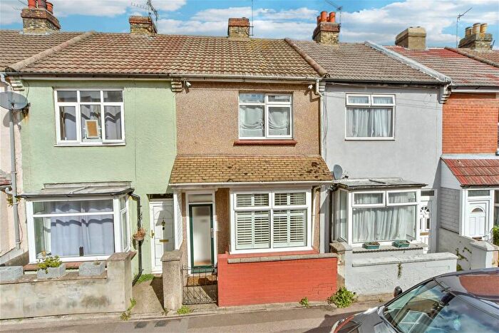 3 Bedroom Terraced House For Sale In Eva Road, Upper Gillingham, Kent, ME7