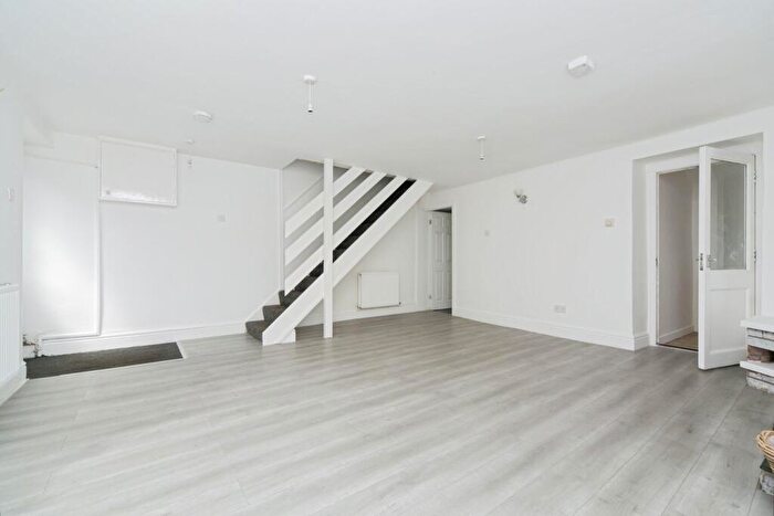 3 Bedroom End Of Terrace House For Sale In Park Terrace, Amlwch, LL68