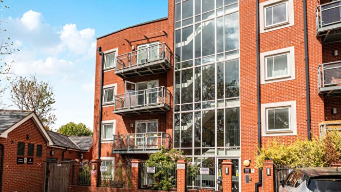 1 Bedroom Flat For Sale In Nexus Court, Kirkdale Road, Leytonstone, E11