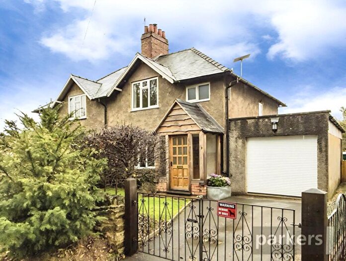 3 Bedroom Semi Detached House For Sale In Home Close, Oddington, Moreton-in-Marsh, Gloucestershire, GL56