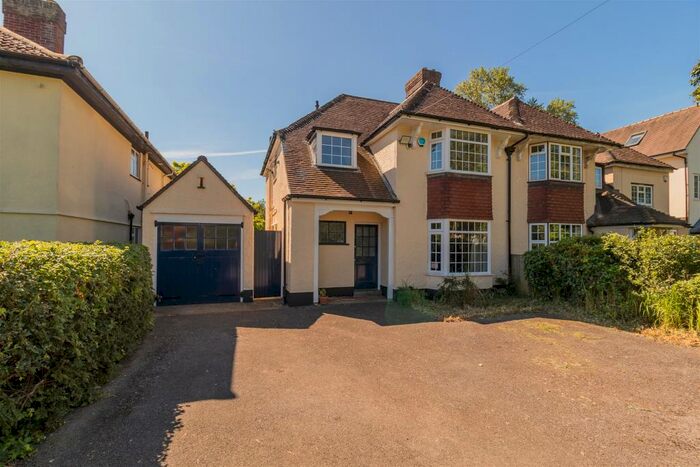 3 Bedroom Semi-Detached House To Rent In Five Mile Drive, Oxford, OX2