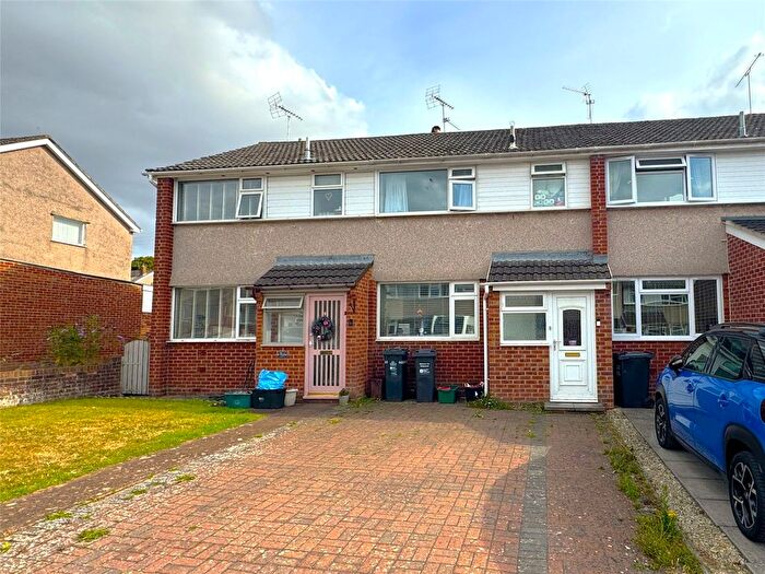 3 Bedroom Terraced House To Rent In Farm View, Taunton, Somerset, TA2