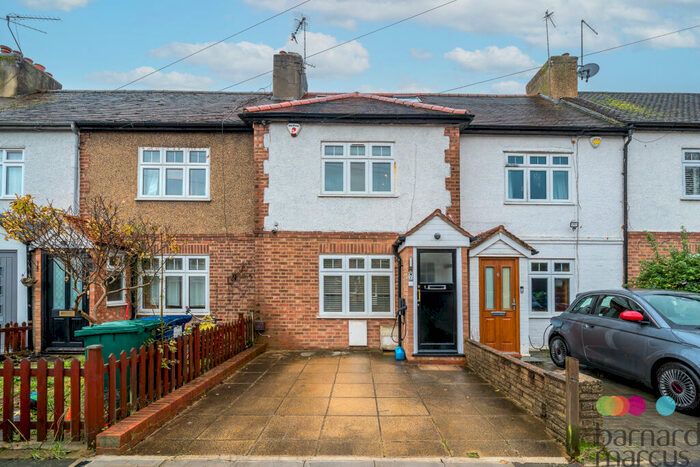 3 Bedroom House To Rent In Sherwood Terrace, London, N20