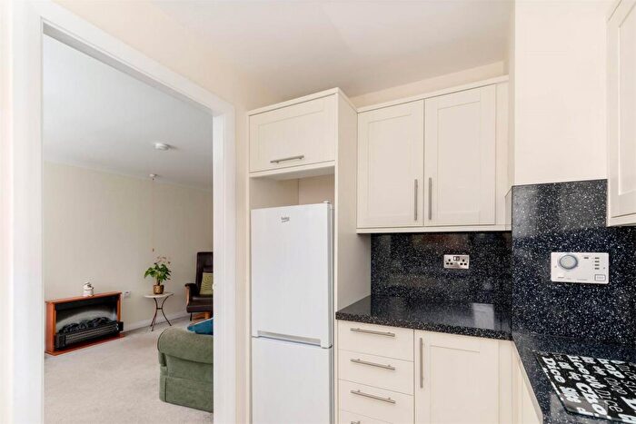 1 Bedroom Flat For Sale In Carlyle Court, Comely Bank Road, Stockbridge, Edinburgh, EH4
