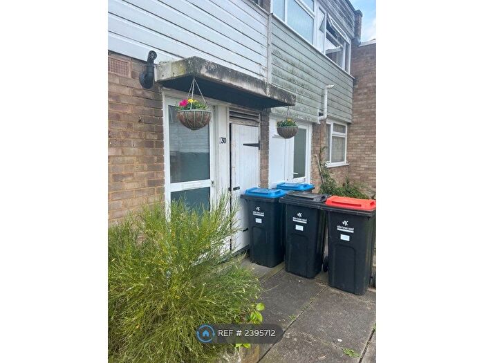 3 Bedroom Terraced House To Rent In Allen Close, Bletchley, Milton Keynes, MK2