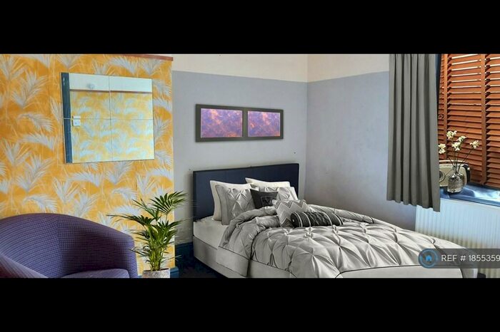 Studio To Rent In Eldon Street, Halifax, HX3