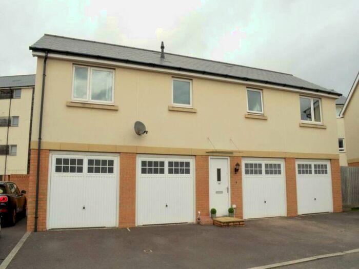 2 Bedroom Coach House To Rent In Wren Gardens, Portishead, North Somerset, BS20